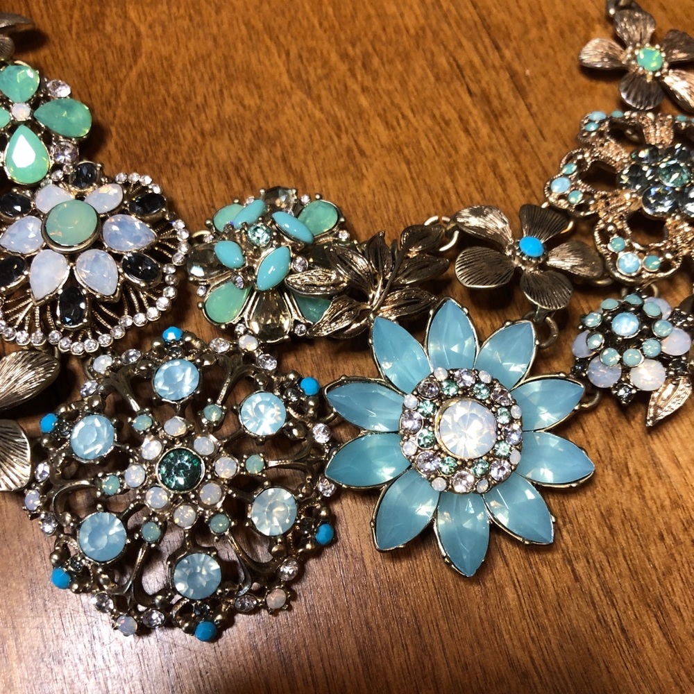 Ladies necklace - Picture 4 of 6